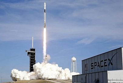 SpaceX в 2021 году планирует запустить ракету с полностью гражданским экипажем