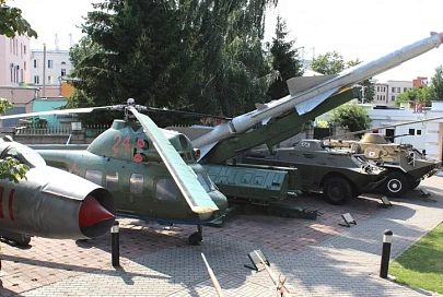 Боевая техника, холодное оружие, амуниция - Гомельскому областному музею военной славы 15 лет