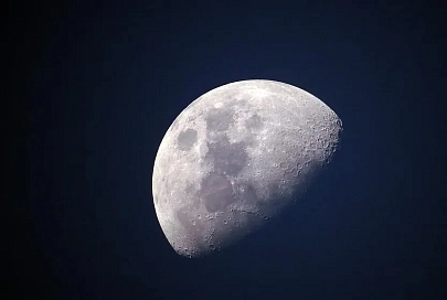 В NASA планируют высадить на Луну первую женщину в ближайшие 10 лет 