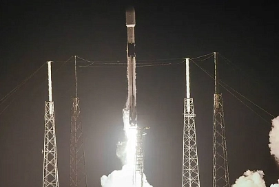 И снова SpaceX. Американская компания запустила ракету со спутниками для сети Starlink 