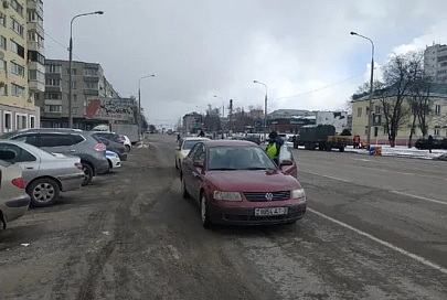 В Гомеле по улице Советской по камерам наружного наблюдения проверяют, как водители соблюдают ПДД 