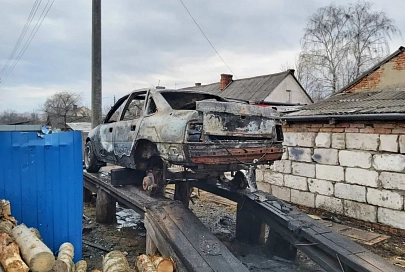 В Петриковском районе при самостоятельном тушении автомобиля пострадал мужчина