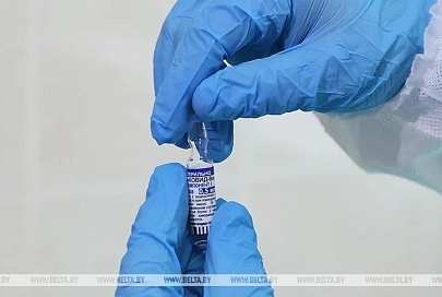 Пиневич привился выпущенной в Беларуси вакциной "Спутник V"