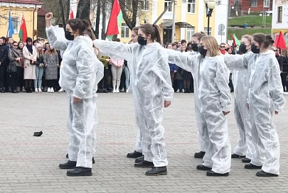 В Мозыре прошел митинг-реквием по случаю 35-летия катастрофы на Чернобыльской атомной электростанции