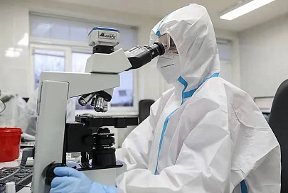 Число случаев заражения и смерти от COVID-19 в мире за неделю снизилось на 4%