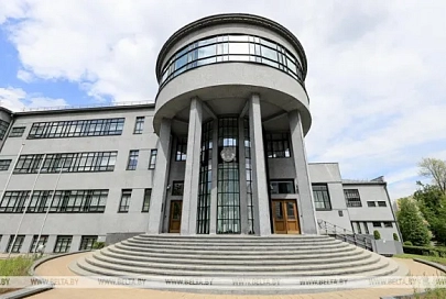 Совет Республики инициировал заявление относительно "возмутительных действий" с госфлагом в Риге