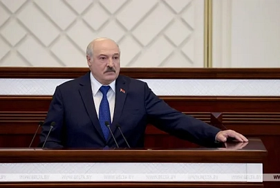 Лукашенко: наша политика многовекторна, но это не значит, что она между Востоком и Западом