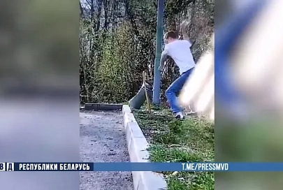 За повреждение урны в Мозыре задержан фанат. Он проверяется на причастность к августовским беспорядкам