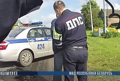 В Добрушском районе мужчина с ножом украл три пачки сигарет и зажигалку. Возбуждено уголовное дело