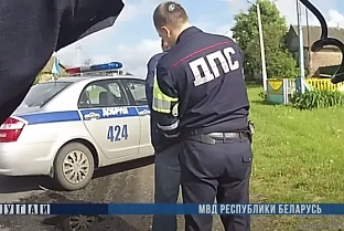 В Добрушском районе мужчина с ножом украл три пачки сигарет и зажигалку. Возбуждено уголовное дело