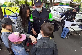 В Жлобине сотрудники ГАИ провели мастер-класс для детей