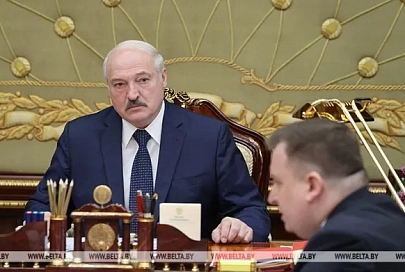 Лукашенко: мы должны стрелковое оружие производить у себя