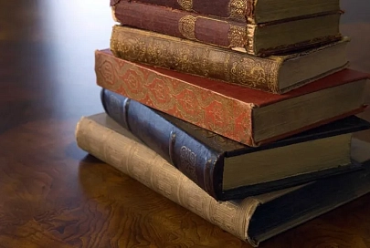 Из фондов музея. Старопечатные и рукописные книги