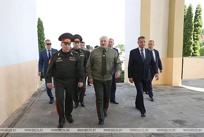 Лукашенко: только всенародная оборона способна дать настоящий отпор противникам