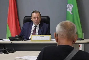 Заместитель председателя Гомельского облисполкома Дмитрий Алейников провел рабочий день в Добруше